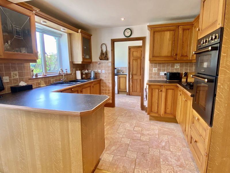 Kitchen- click for photo gallery